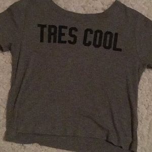CROP “TRES COOL” TOP